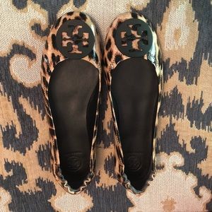 Brand New Tory Burch leopard Minnie flats